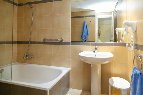 Foto 8 - Apartamento de 1 quarto em Calp com piscina e terraço