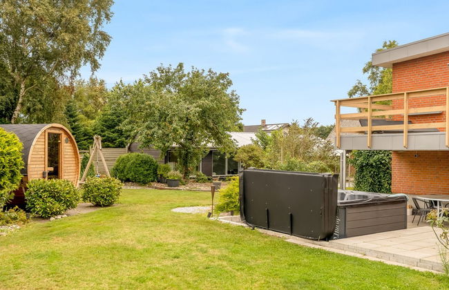 Casa de 11 quartos em Hadsund com piscina privada e terraço - Foto 9