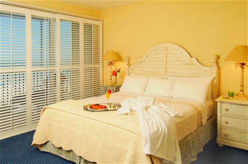 Photo 4 - 2 bedroom Apartment in Fort Myers Beach with swimming pool and sea view