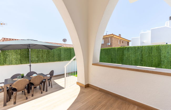 Casa de 4 quartos em Torredembarra com jardim e terraço - Foto 24