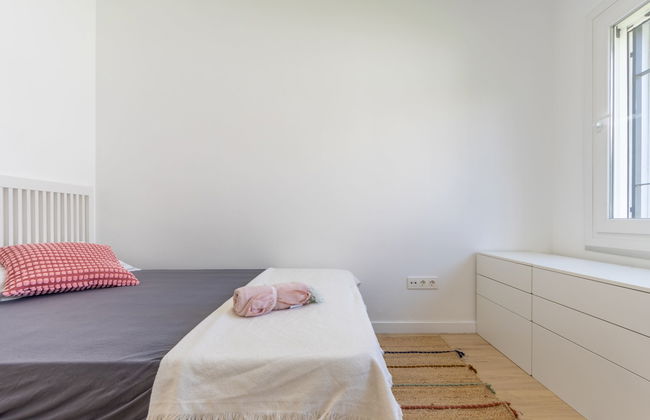 Casa de 4 quartos em Torredembarra com jardim e terraço - Foto 14