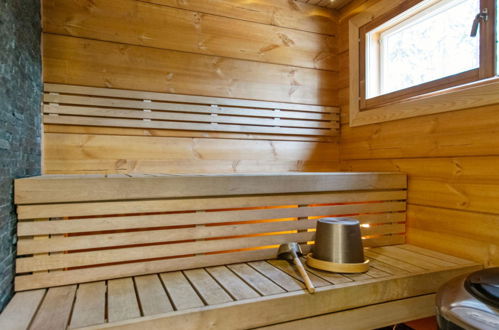 Photo 14 - 2 bedroom House in Keuruu with sauna and hot tub