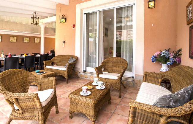 Casa de 6 quartos em Oliva com piscina privada e jardim - Foto 3