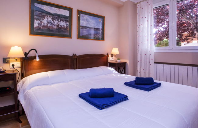 Casa de 6 quartos em Oliva com piscina privada e jardim - Foto 11