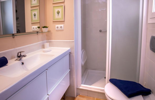 Casa de 6 quartos em Oliva com piscina privada e jardim - Foto 13