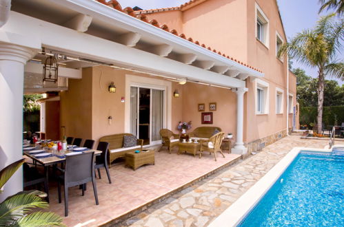 Photo 33 - 5 bedroom House in Oliva with private pool and garden