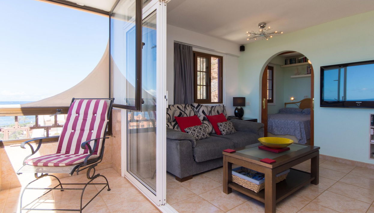 3 bedroom Apartment in Arona with terrace - Photo 1