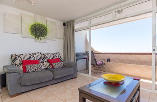 Photo 2 - 2 bedroom Apartment in Arona with terrace and sea view