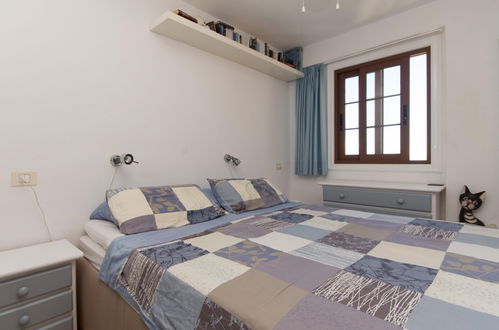 Foto 5 - Appartamento con 2 camere da letto a Spagna con terrazza e vista mare