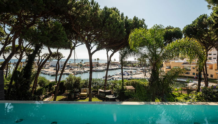 Photo 1 - Maison de 4 chambres à Marbella avec piscine privée et vues à la mer