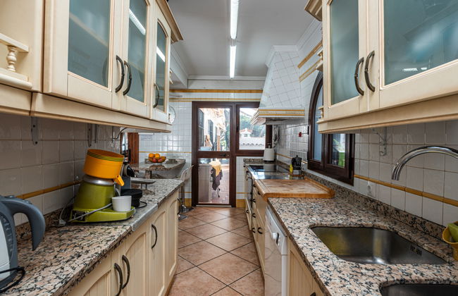 Casa de 5 quartos em Marbella com piscina privada e jardim - Foto 9