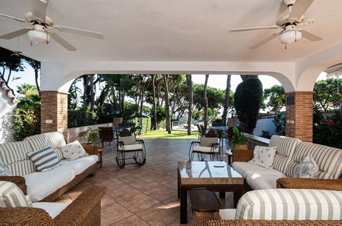 Photo 3 - 4 bedroom House in Marbella with private pool and garden