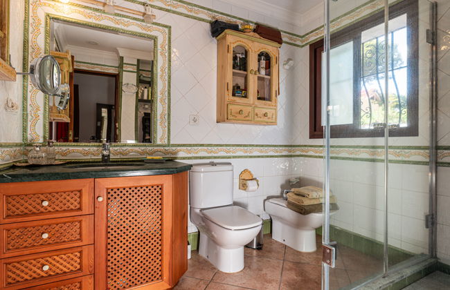 Casa de 5 quartos em Marbella com piscina privada e jardim - Foto 15