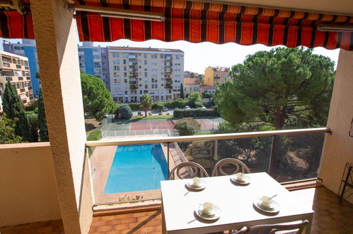 Photo 2 - Appartement de 3 chambres à Hyères avec piscine et jardin