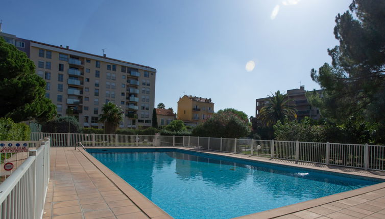 Foto 1 - Apartamento de 3 quartos em Hyères com piscina e vistas do mar