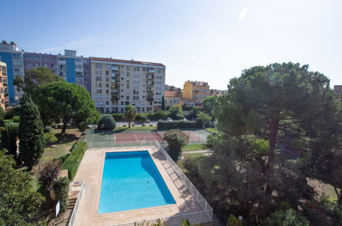 Foto 27 - Apartamento de 3 habitaciones en Hyères con piscina y vistas al mar
