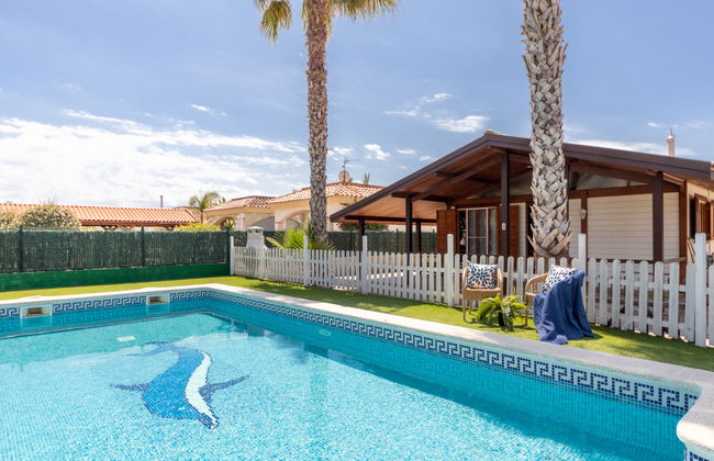 Casa de 3 quartos em Deltebre com piscina privada e jardim - Foto 1