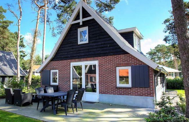 Casa de 4 quartos em Arnhem com piscina e jardim - Foto 1