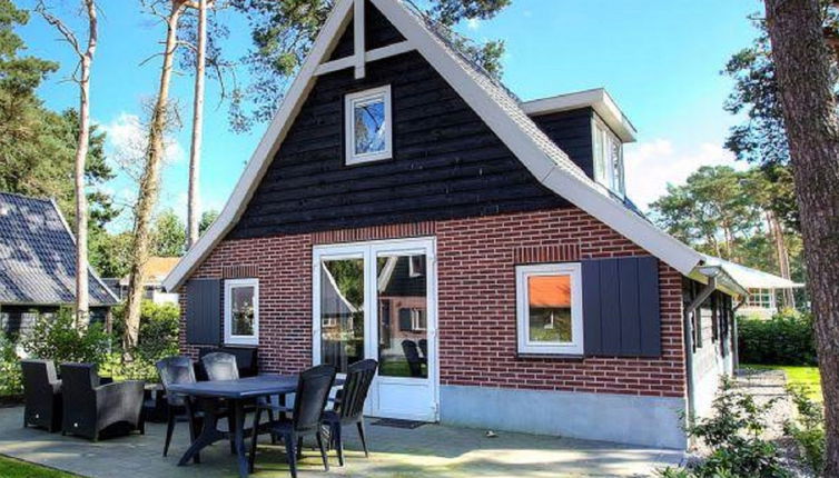 Photo 1 - Maison de 3 chambres à Arnhem avec piscine et jardin