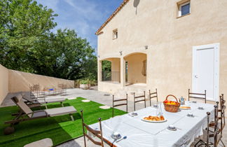 Photo 2 - Maison de 4 chambres à Bauduen avec jardin et vues sur la montagne