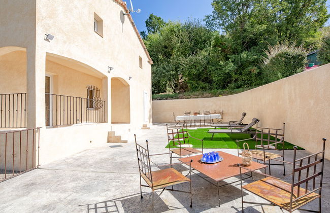 Casa de 5 quartos em Bauduen com jardim e terraço - Foto 1