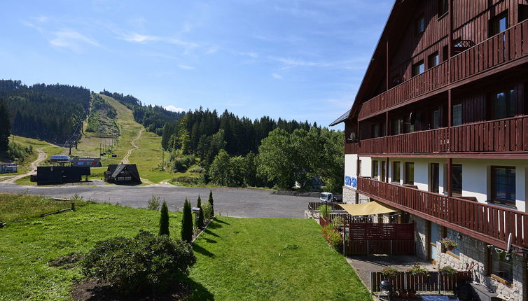 Foto 1 - Apartment mit 1 Schlafzimmer in Albrechtice v Jizerských horách mit blick auf die berge