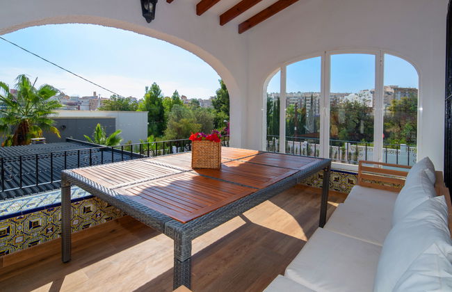 Casa de 6 quartos em Calp com piscina privada e jardim - Foto 18