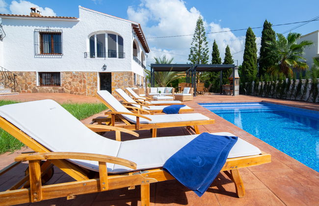 Casa de 6 quartos em Calp com piscina privada e jardim - Foto 20