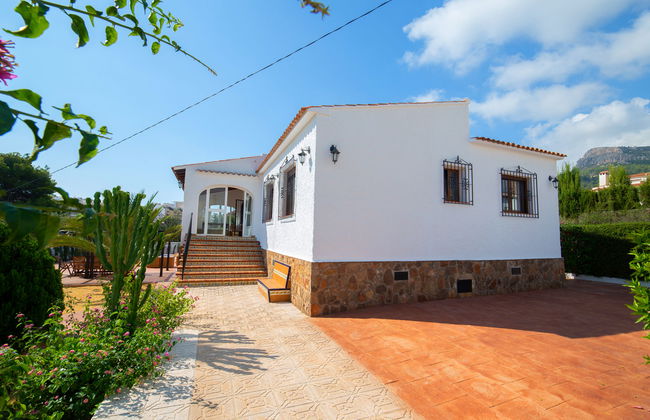 Casa de 6 quartos em Calp com piscina privada e jardim - Foto 34
