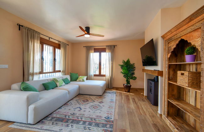 Casa de 6 quartos em Calp com piscina privada e jardim - Foto 2