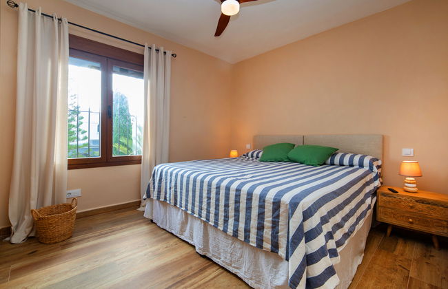 Casa de 6 quartos em Calp com piscina privada e jardim - Foto 10