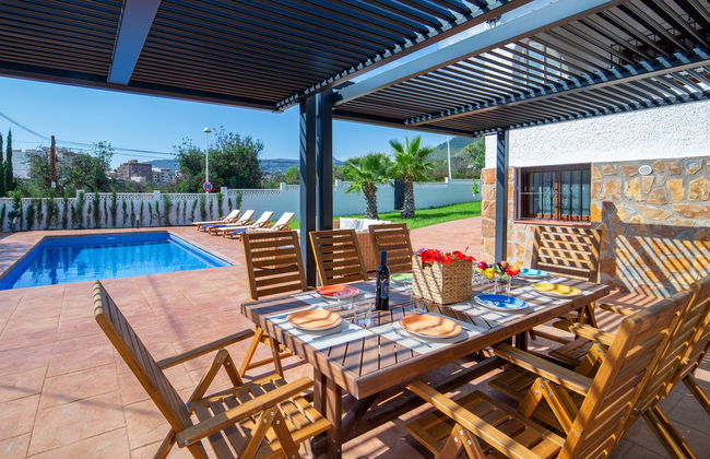 Casa de 6 quartos em Calp com piscina privada e jardim - Foto 4