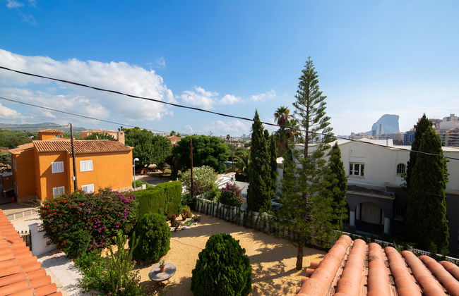 Casa de 6 quartos em Calp com piscina privada e jardim - Foto 35