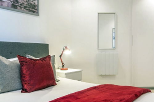 Foto 8 - Apartment mit 1 Schlafzimmer in Hounslow