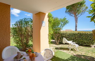Foto 1 - Appartamento con 1 camera da letto a Saint-Raphaël con piscina e giardino