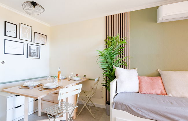 Apartamento de 1 quarto em Saint-Raphaël com piscina e jardim - Foto 2