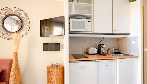 Apartment mit 1 Schlafzimmer in Saint-Raphaël mit schwimmbad und garten - Foto 3