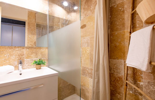 Apartamento de 1 quarto em Saint-Raphaël com piscina e jardim - Foto 15