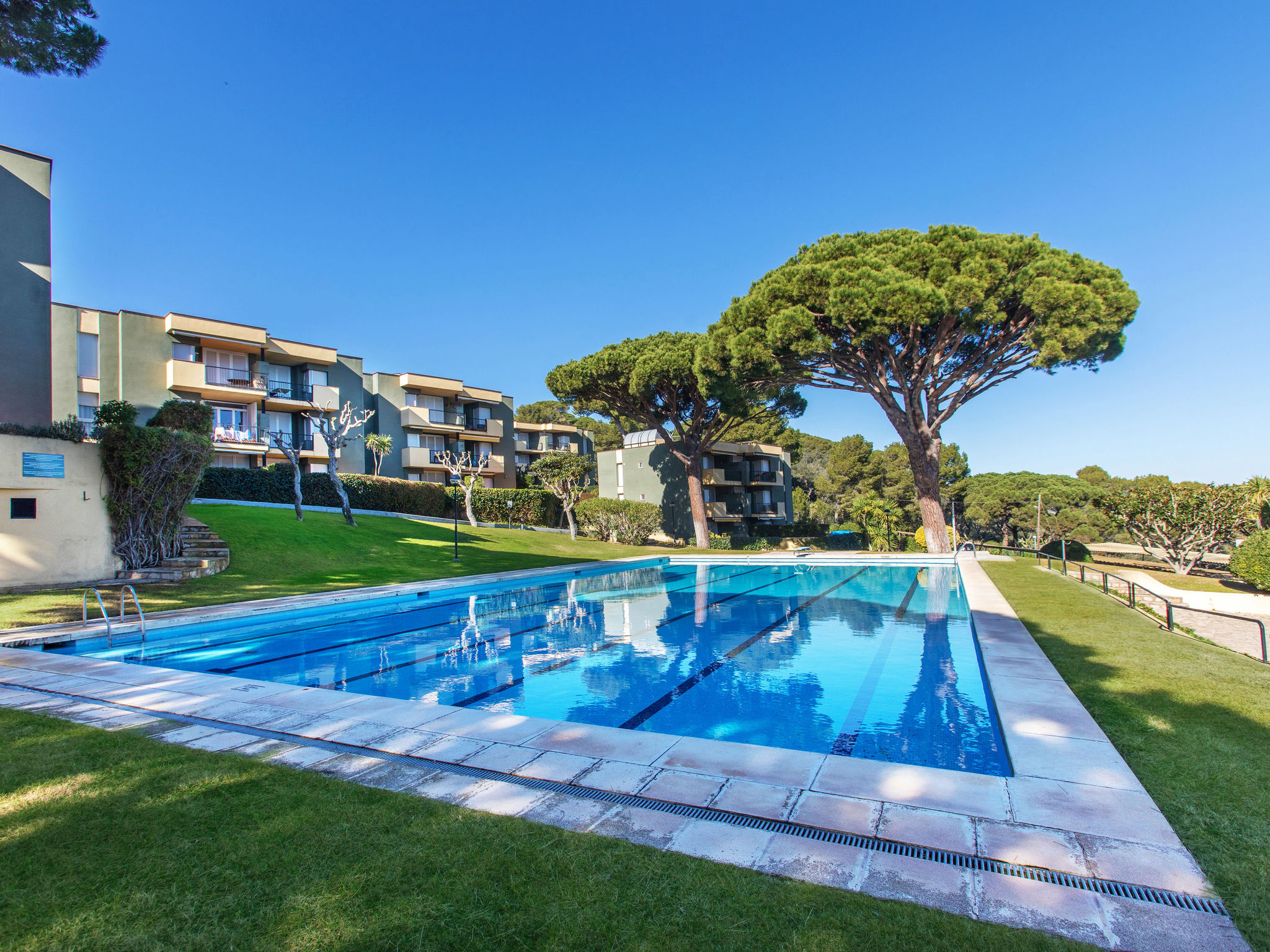 Foto 2 - Apartamento de 2 habitaciones en Palafrugell con piscina y jardín