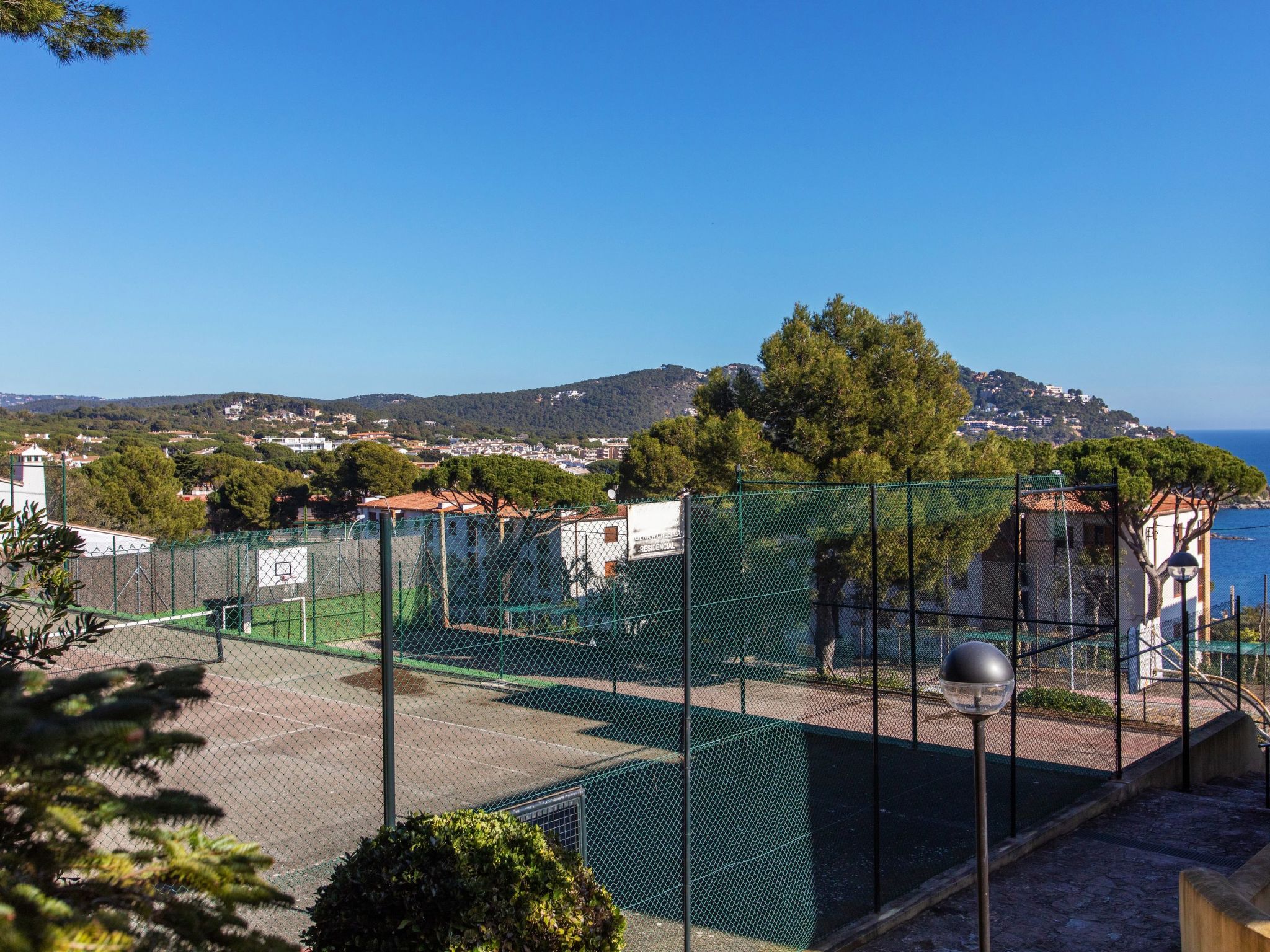 Foto 23 - Appartamento con 2 camere da letto a Palafrugell con piscina e giardino