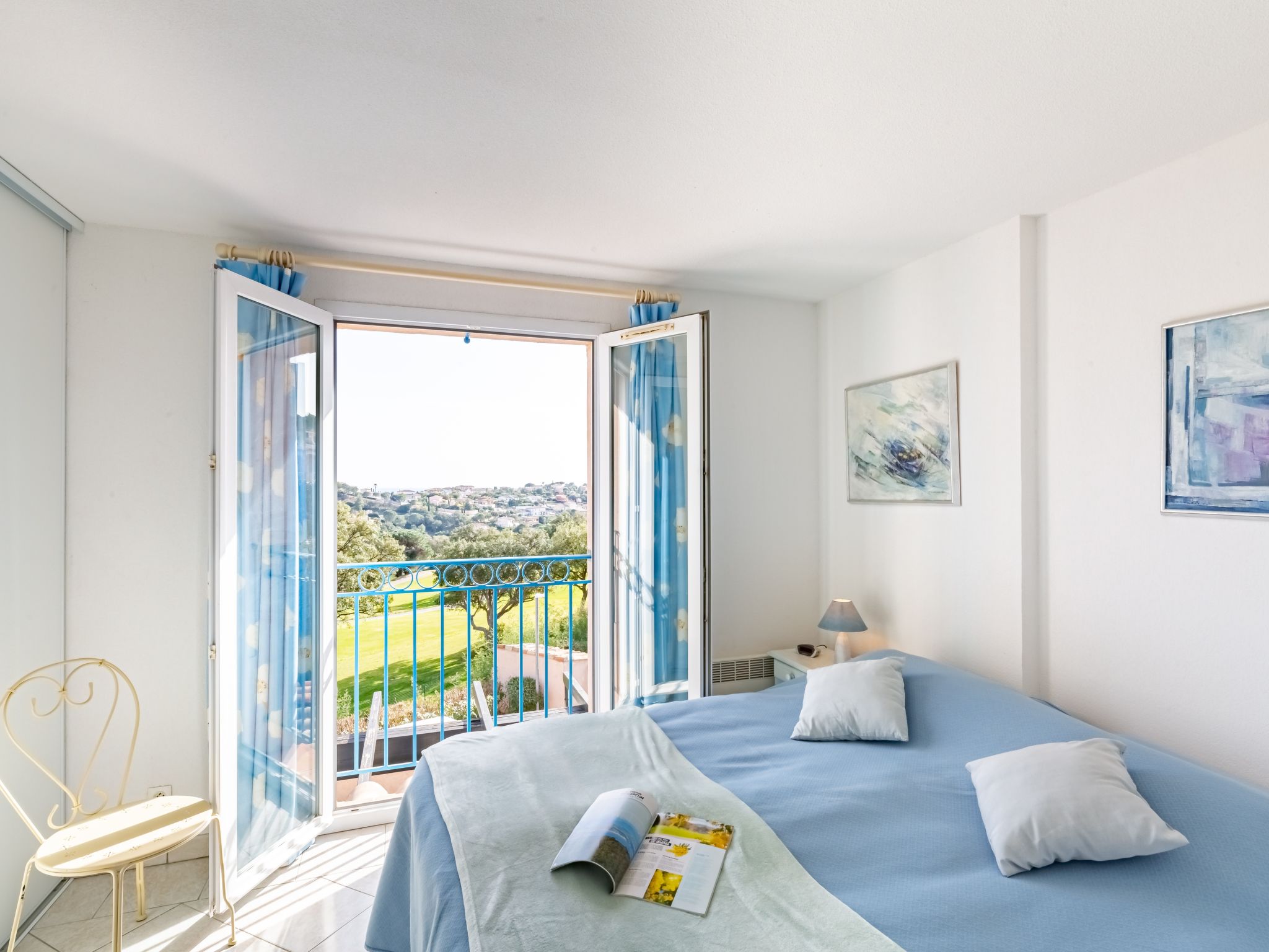 Foto 4 - Casa con 2 camere da letto a Sainte-Maxime con piscina e vista mare