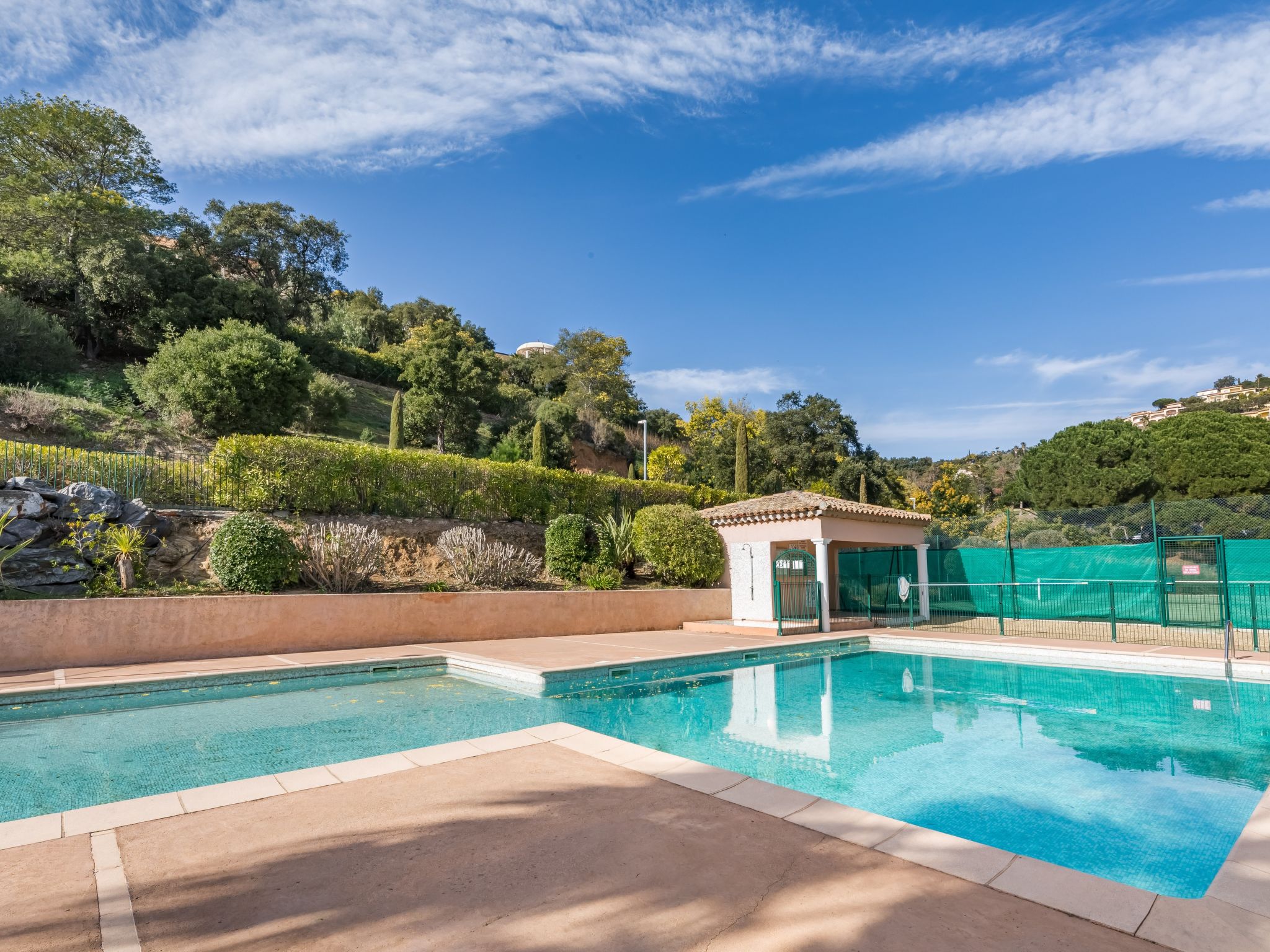 Foto 20 - Casa de 2 habitaciones en Sainte-Maxime con piscina y vistas al mar