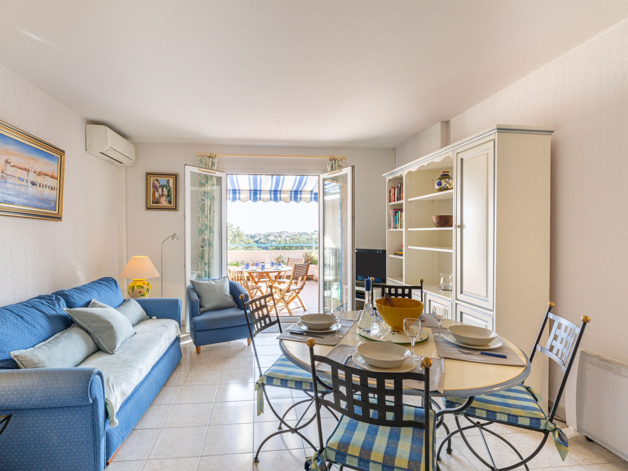 Foto 2 - Casa con 2 camere da letto a Sainte-Maxime con piscina e vista mare