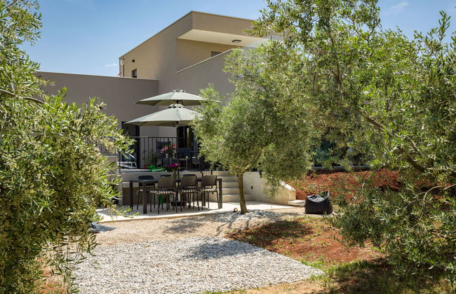 Casa de 4 quartos em Novigrad com piscina privada e jardim - Foto 35