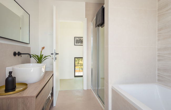 Casa de 4 quartos em Novigrad com piscina privada e jardim - Foto 25