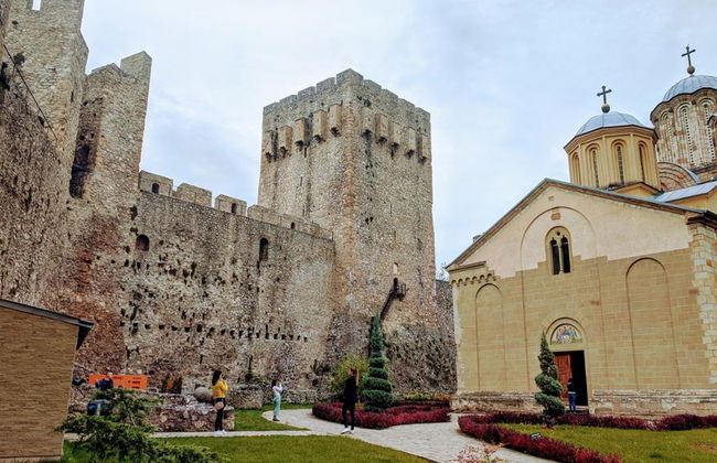 Serbia Oriental: Tour de los Monasterios Medievales y la Cueva de Resava - Foto 4