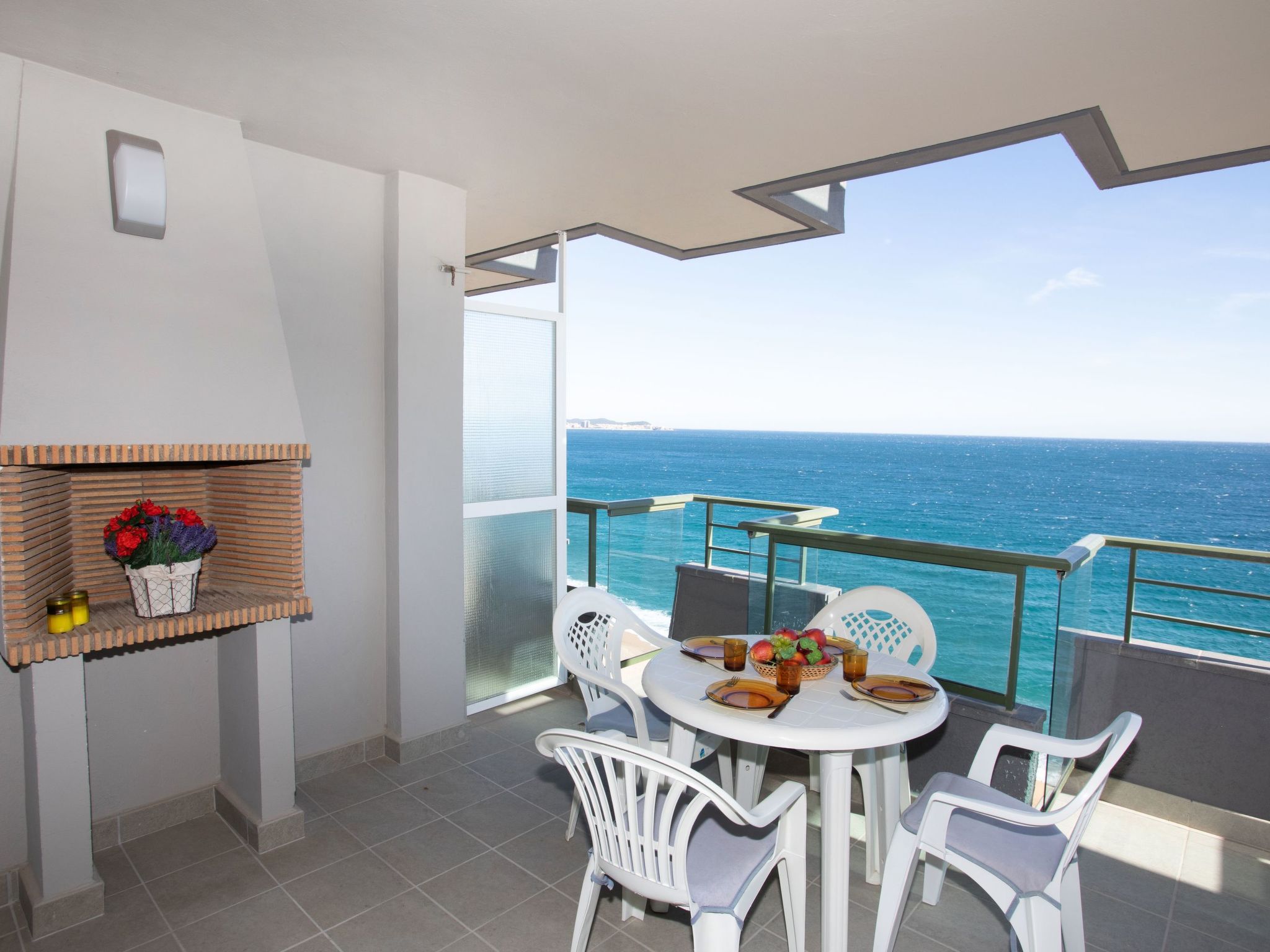 Foto 2 - Apartamento de 2 habitaciones en Castell-Platja d'Aro con terraza y vistas al mar
