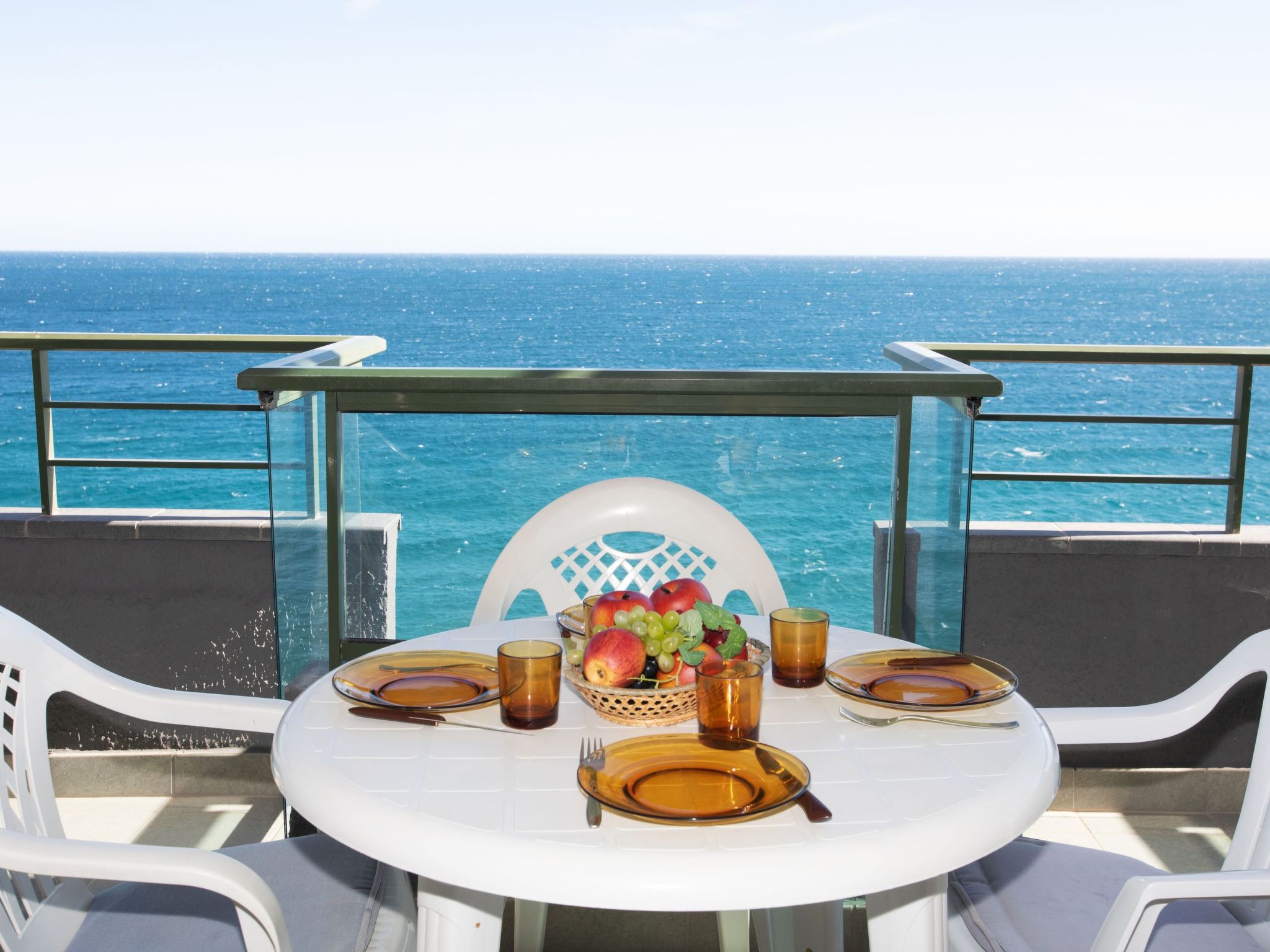 Foto 1 - Appartamento con 2 camere da letto a Castell-Platja d'Aro con terrazza e vista mare