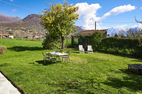 Foto 3 - Appartamento con 2 camere da letto a Gravedona ed Uniti con giardino e vista sulle montagne