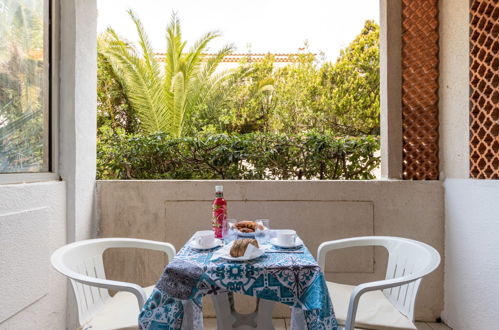 Photo 1 - Apartment in Saint-Cyr-sur-Mer with garden and terrace